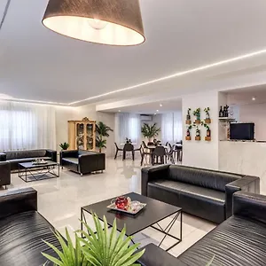 https://casena-dei-colli.sicilyhotelsitaly.net