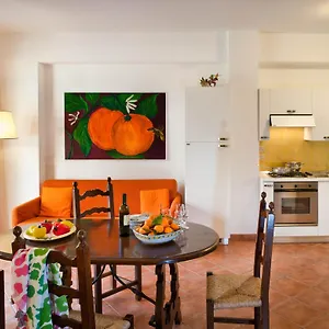 https://residence-degli-agrumi.sicilyhotelsitaly.net